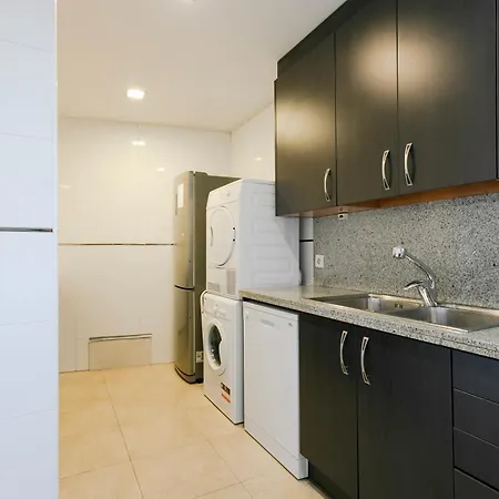 Ab Diagonal Apartment *
