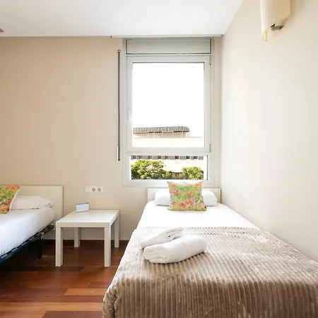 Ab Diagonal Apartment *
