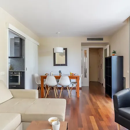 Ab Diagonal Apartment *